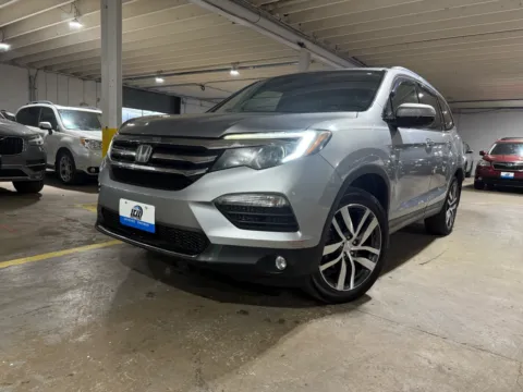 Silver 2017 Honda Pilot Elite for sale in Carlstadt, NJ