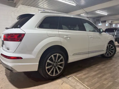 More photos of 2018 Audi Q7 3.0T quattro Premium Plus at 101 Motors, NJ