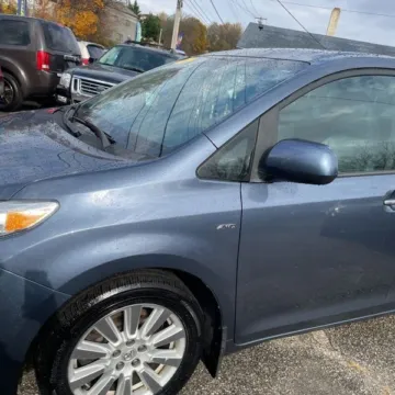 Photos of 2017 Toyota Sienna XLE 7 Passenger for sale in Carlstadt, NJ at 101 Motors