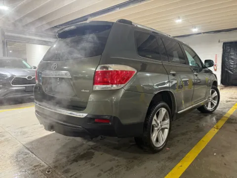 More photos of 2012 Toyota Highlander Limited V6 at 101 Motors, NJ