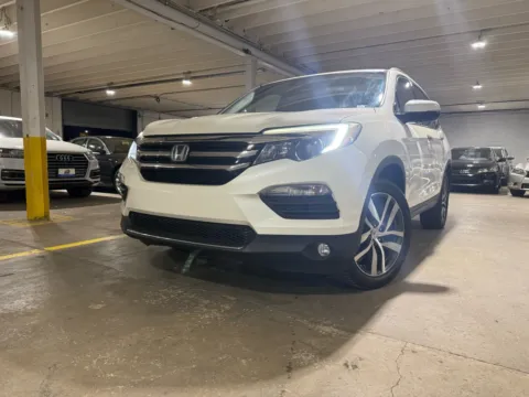 White 2016 Honda Pilot Touring for sale in Carlstadt, NJ