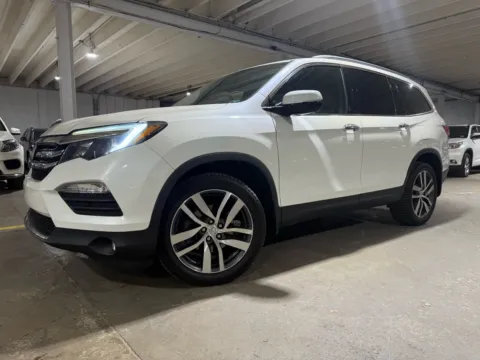 Photos of 2016 Honda Pilot Touring for sale in Carlstadt, NJ at 101 Motors