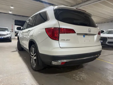 Another view of 2016 Honda Pilot Touring for sale in Carlstadt, NJ at 101 Motors