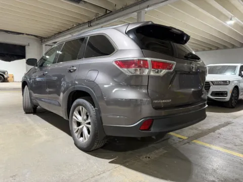 Another view of 2015 Toyota Highlander XLE V6 for sale in Carlstadt, NJ at 101 Motors