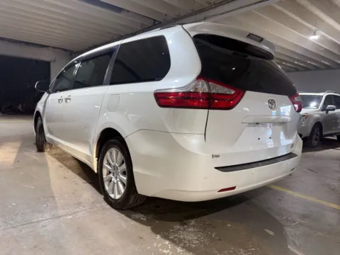 Another view of 2015 Toyota Sienna XLE Premium 7 Passenger for sale in Carlstadt, NJ at 101 Motors