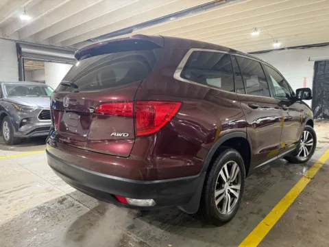 More photos of 2017 Honda Pilot EX-L at 101 Motors, NJ