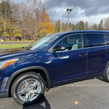 Photos of 2015 Toyota Highlander Limited V6 for sale in Carlstadt, NJ at 101 Motors