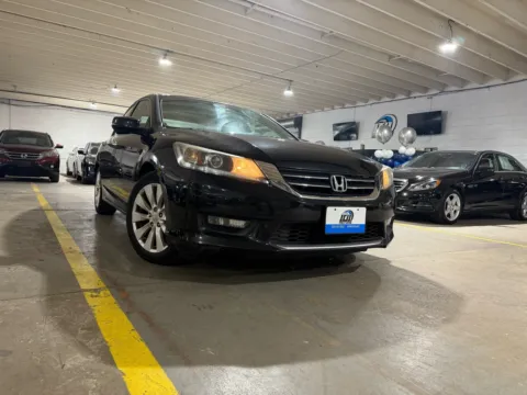 More photos of 2015 Honda Accord EX-L at 101 Motors, NJ