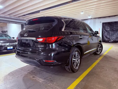 More photos of 2017 INFINITI QX60 at 101 Motors, NJ