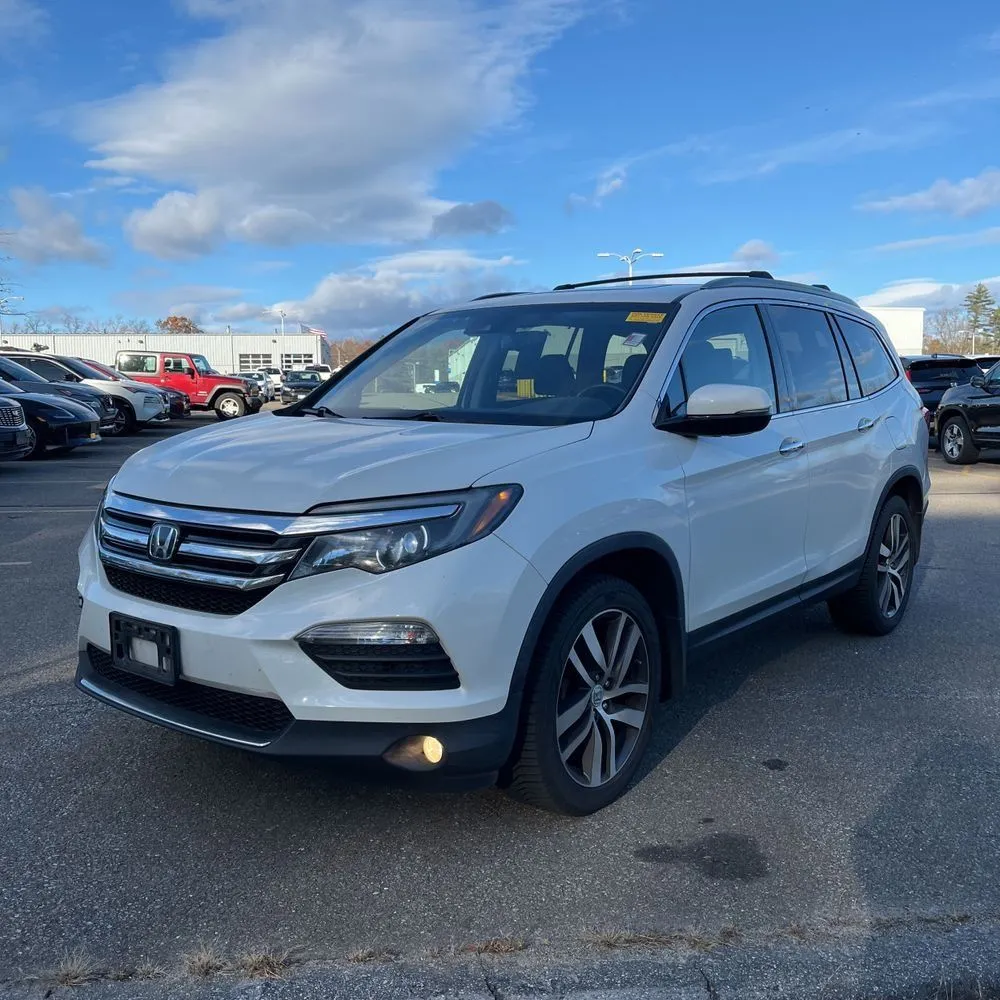 White 2017 Honda Pilot Touring for sale in Carlstadt, NJ