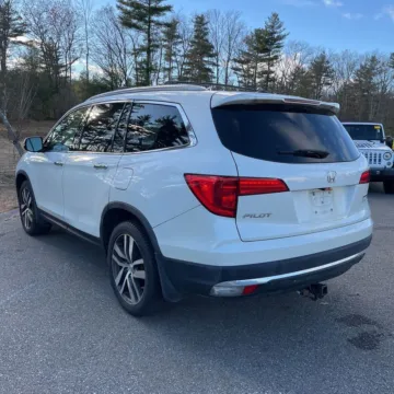 More photos of 2017 Honda Pilot Touring at 101 Motors, NJ