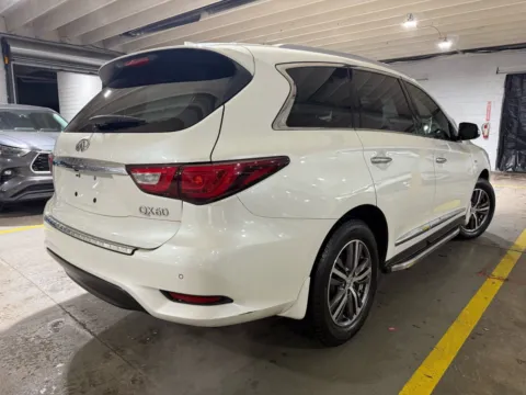 More photos of 2017 INFINITI QX60 at 101 Motors, NJ