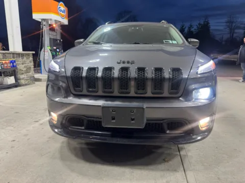 More photos of 2018 Jeep Cherokee Latitude Tech Connect 4x4 at 101 Motors, NJ