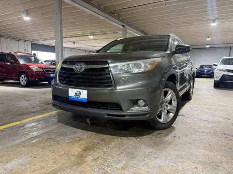 Green 2015 Toyota Highlander Limited Platinum V6 for sale in Carlstadt, NJ