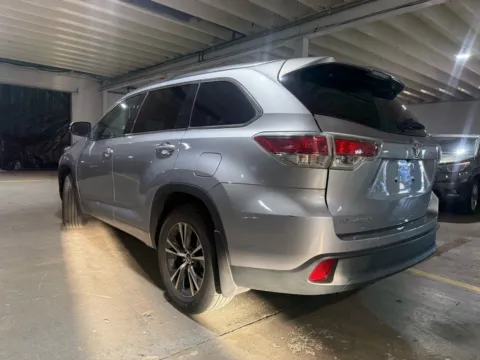 Another view of 2016 Toyota Highlander XLE V6 for sale in Carlstadt, NJ at 101 Motors