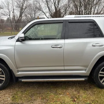 More photos of 2015 Toyota 4Runner Limited at 101 Motors, NJ