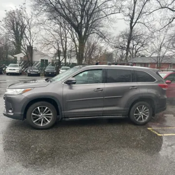Another view of 2017 Toyota Highlander XLE for sale in Carlstadt, NJ at 101 Motors