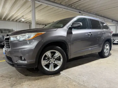 Photos of 2015 Toyota Highlander Limited V6 for sale in Carlstadt, NJ at 101 Motors