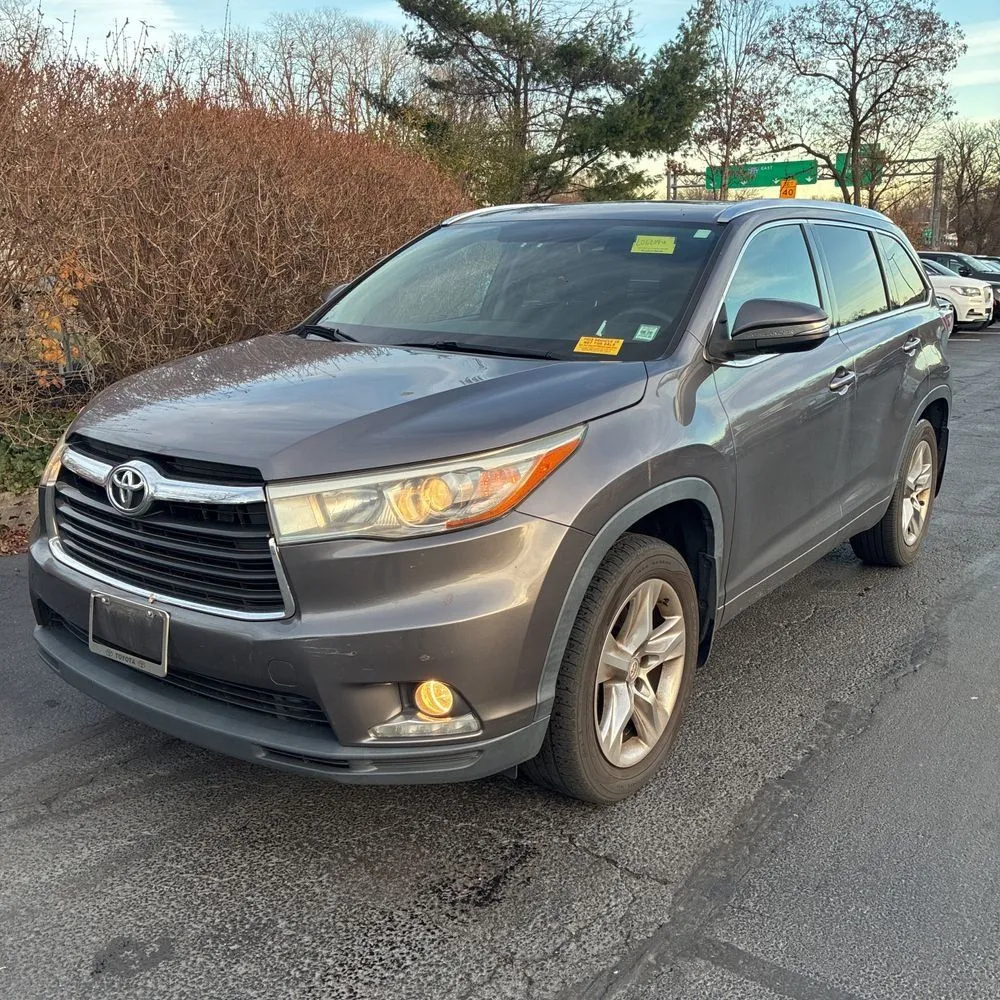 Gray 2015 Toyota Highlander Limited V6 for sale in Carlstadt, NJ