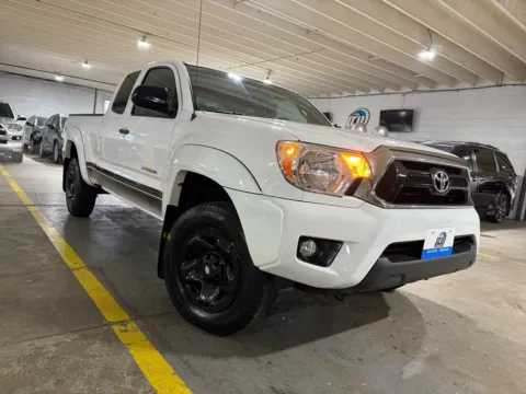 More photos of 2015 Toyota Tacoma Base V6 at 101 Motors, NJ
