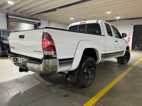 More photos of 2015 Toyota Tacoma Base V6 at 101 Motors, NJ
