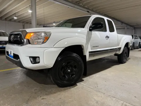 Photos of 2015 Toyota Tacoma Base V6 for sale in Carlstadt, NJ at 101 Motors