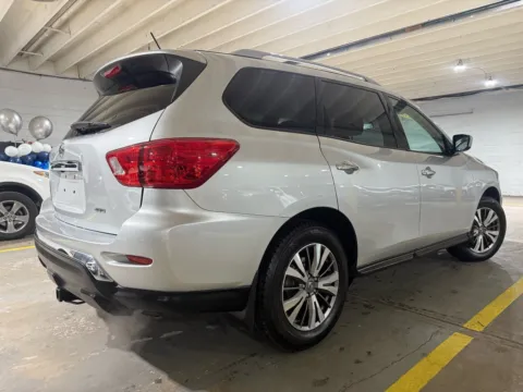More photos of 2018 Nissan Pathfinder S at 101 Motors, NJ