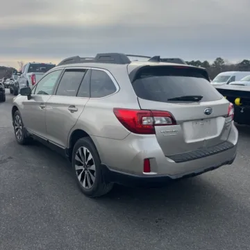 More photos of 2016 Subaru Outback 2.5i Limited at 101 Motors, NJ