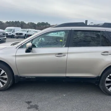 More photos of 2016 Subaru Outback 2.5i Limited at 101 Motors, NJ