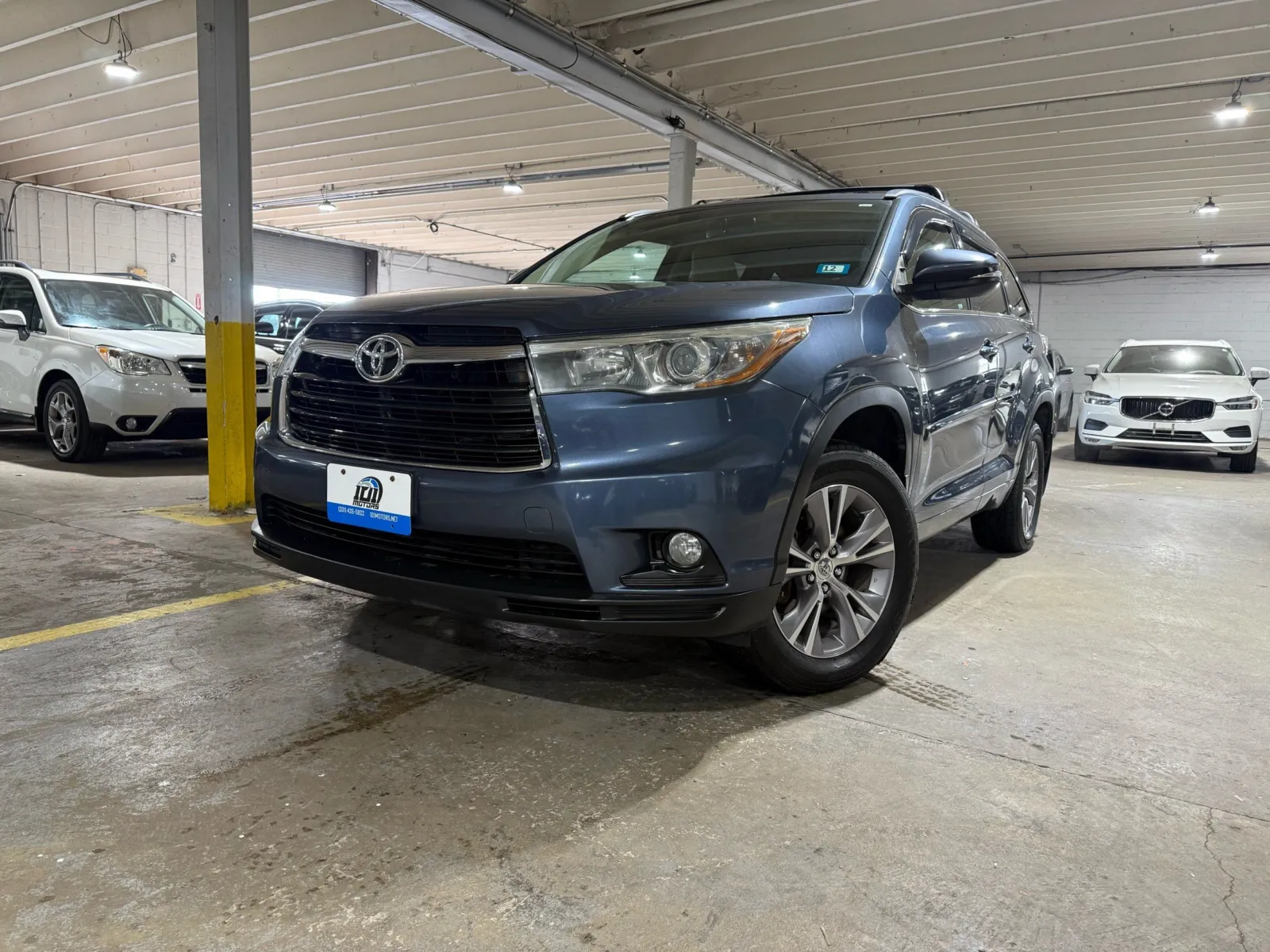 Blue 2015 Toyota Highlander XLE V6 for sale in Carlstadt, NJ