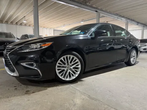 Photos of 2016 Lexus ES 350 for sale in Carlstadt, NJ at 101 Motors