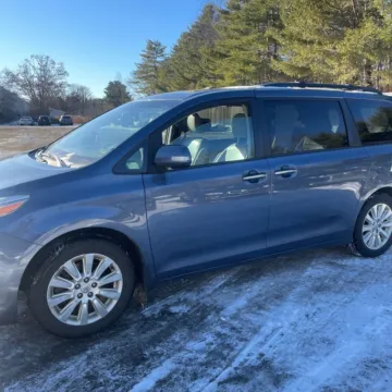 More photos of 2015 Toyota Sienna Limited Premium 7 Passenger at 101 Motors, NJ