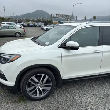 Photos of 2018 Honda Pilot Elite for sale in Carlstadt, NJ at 101 Motors