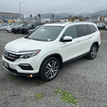 White 2018 Honda Pilot Elite for sale in Carlstadt, NJ