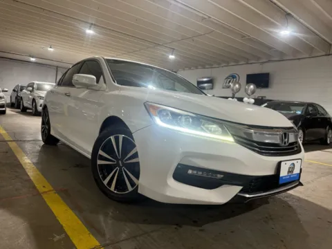 More photos of 2016 Honda Accord EX-L at 101 Motors, NJ