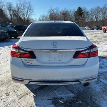 More photos of 2016 Honda Accord EX-L at 101 Motors, NJ
