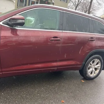 More photos of 2015 Toyota Highlander XLE V6 at 101 Motors, NJ