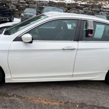 More photos of 2017 Honda Accord Sport SE at 101 Motors, NJ