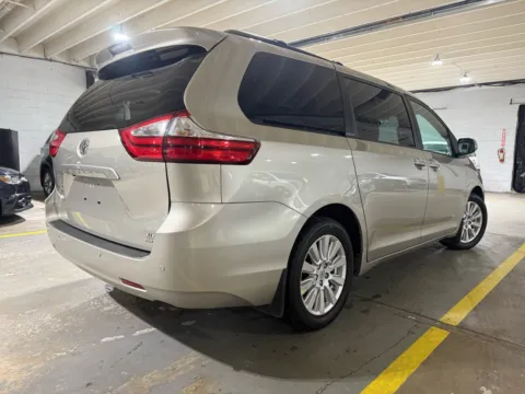 More photos of 2017 Toyota Sienna XLE Premium 7 Passenger at 101 Motors, NJ