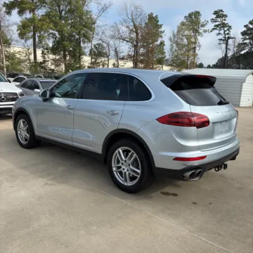 More photos of 2016 Porsche Cayenne S at 101 Motors, NJ