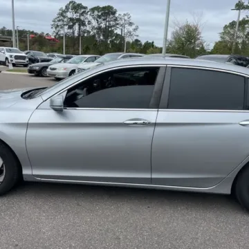 More photos of 2016 Honda Accord EX-L at 101 Motors, NJ