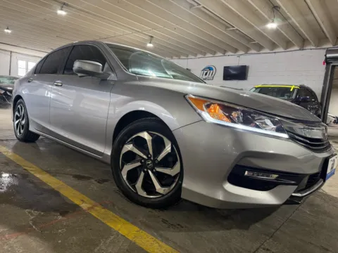 More photos of 2016 Honda Accord EX-L at 101 Motors, NJ