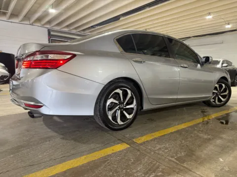 More photos of 2016 Honda Accord EX-L at 101 Motors, NJ