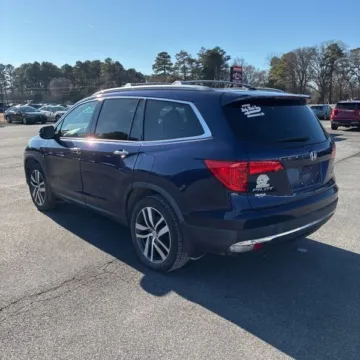 More photos of 2018 Honda Pilot Touring at 101 Motors, NJ