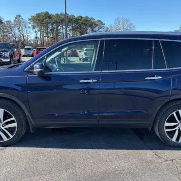 More photos of 2018 Honda Pilot Touring at 101 Motors, NJ
