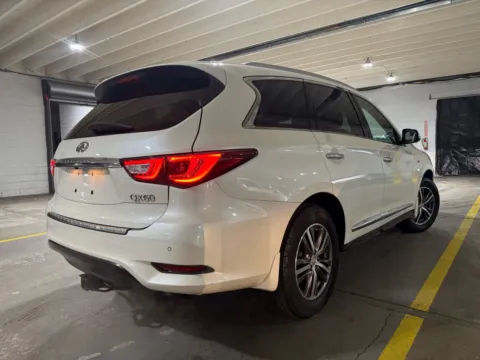 More photos of 2017 INFINITI QX60 at 101 Motors, NJ