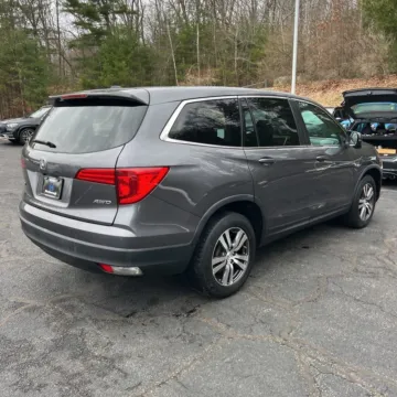 More photos of 2017 Honda Pilot EX-L at 101 Motors, NJ