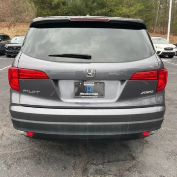 More photos of 2017 Honda Pilot EX-L at 101 Motors, NJ