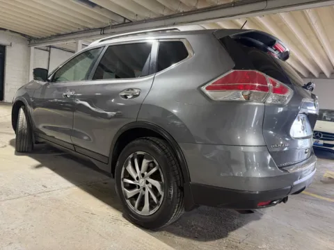 Another view of 2015 Nissan Rogue SL for sale in Carlstadt, NJ at 101 Motors
