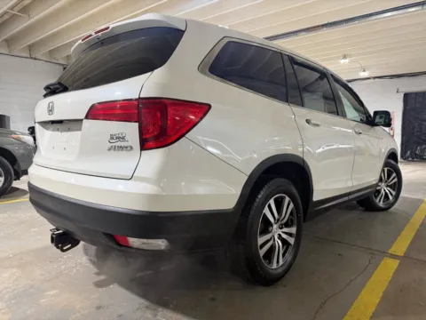 More photos of 2017 Honda Pilot EX-L at 101 Motors, NJ